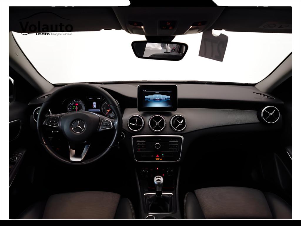 Mercedes-Benz GLA-X156 2017 - GLA 180 d Sport