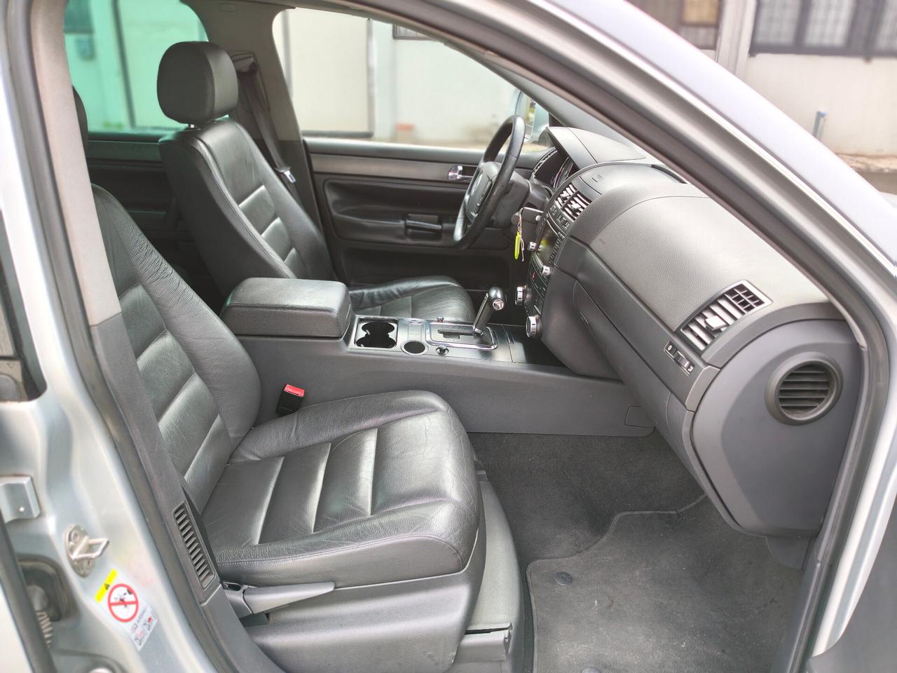 Volkswagen Touareg 3.0 V6 TDI DPF tiptronic Exclusive