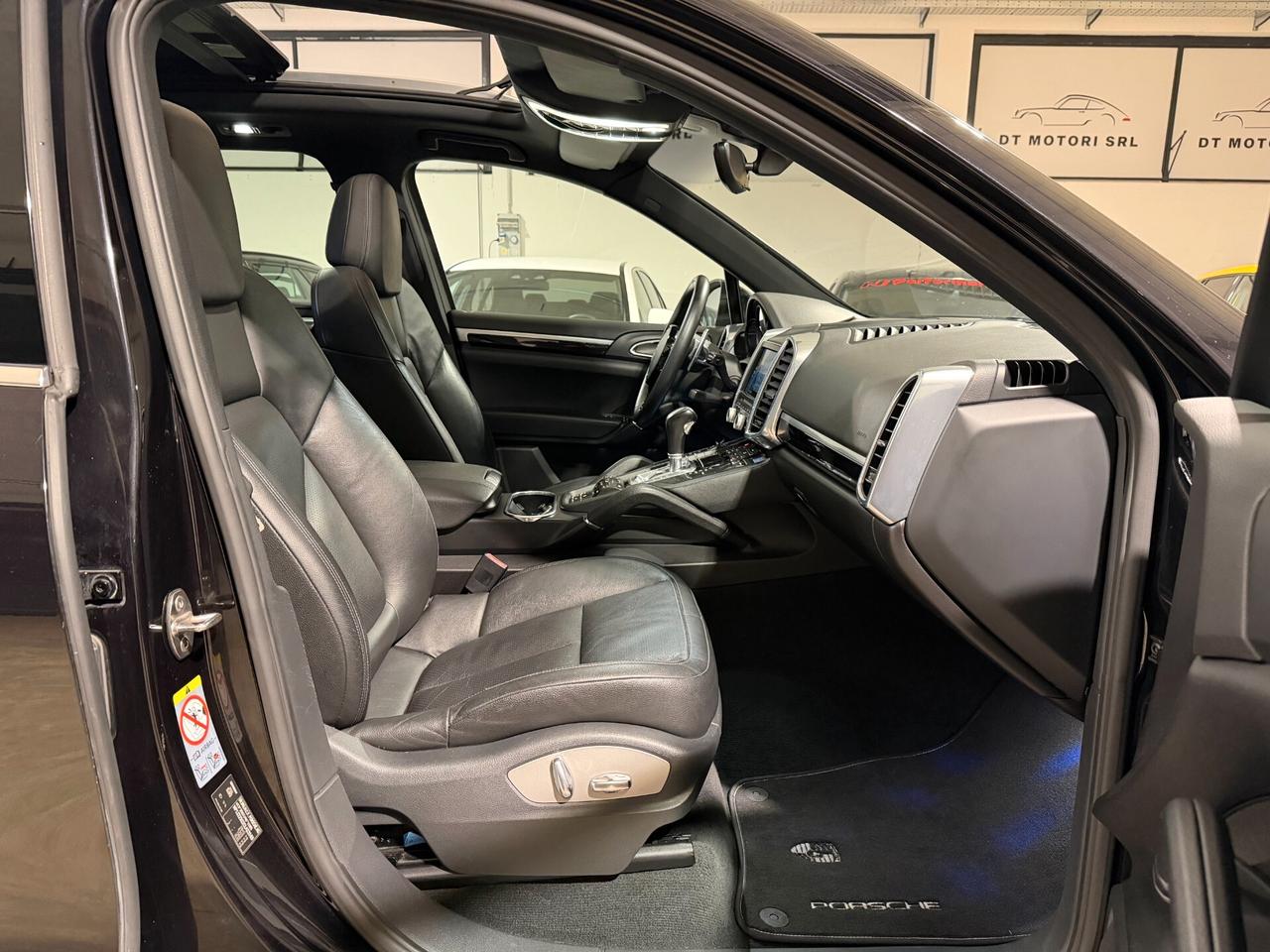 Porsche Cayenne 3.0 DOPPIO TETTO-PASM-RETROCAMERA