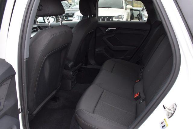 AUDI A3 SPB 30 TDI S tronic Business *Navi, Led*