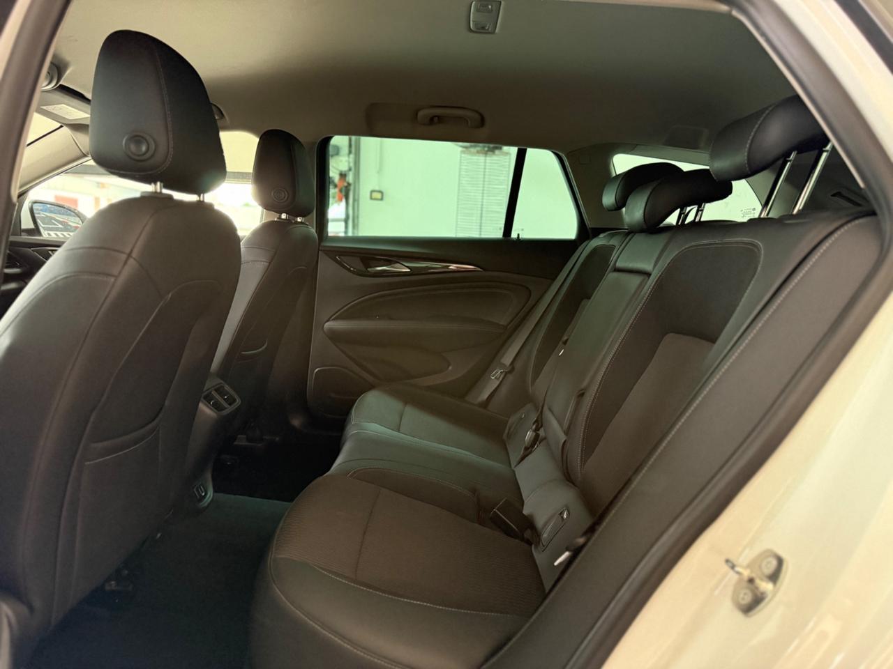 Opel Insignia 1.6 CDTI 136 CV aut.Sports Tourer Innov.