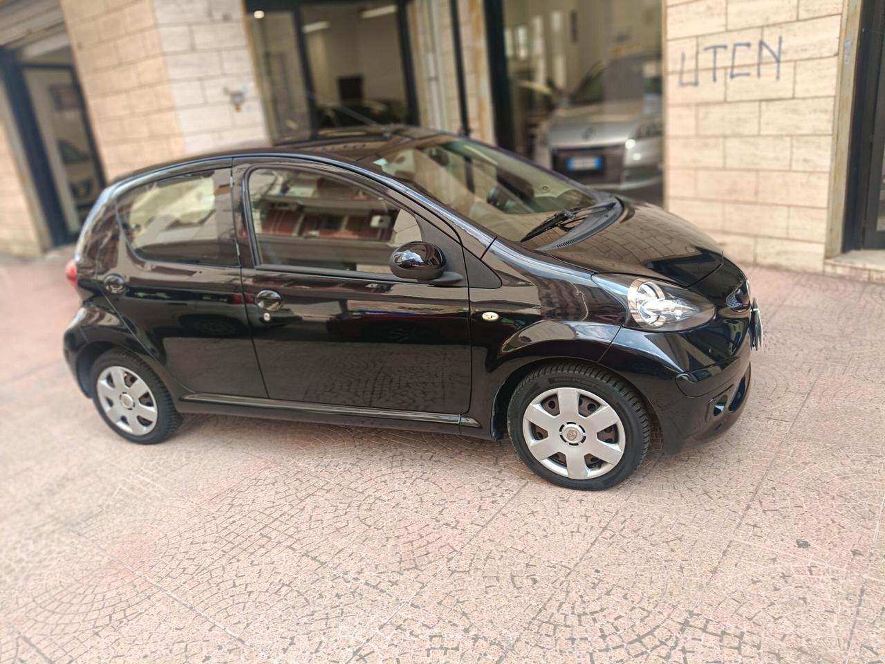 TOYOTA AYGO 1.0 5PORTE-NEOPATENTATI-Euro3890
