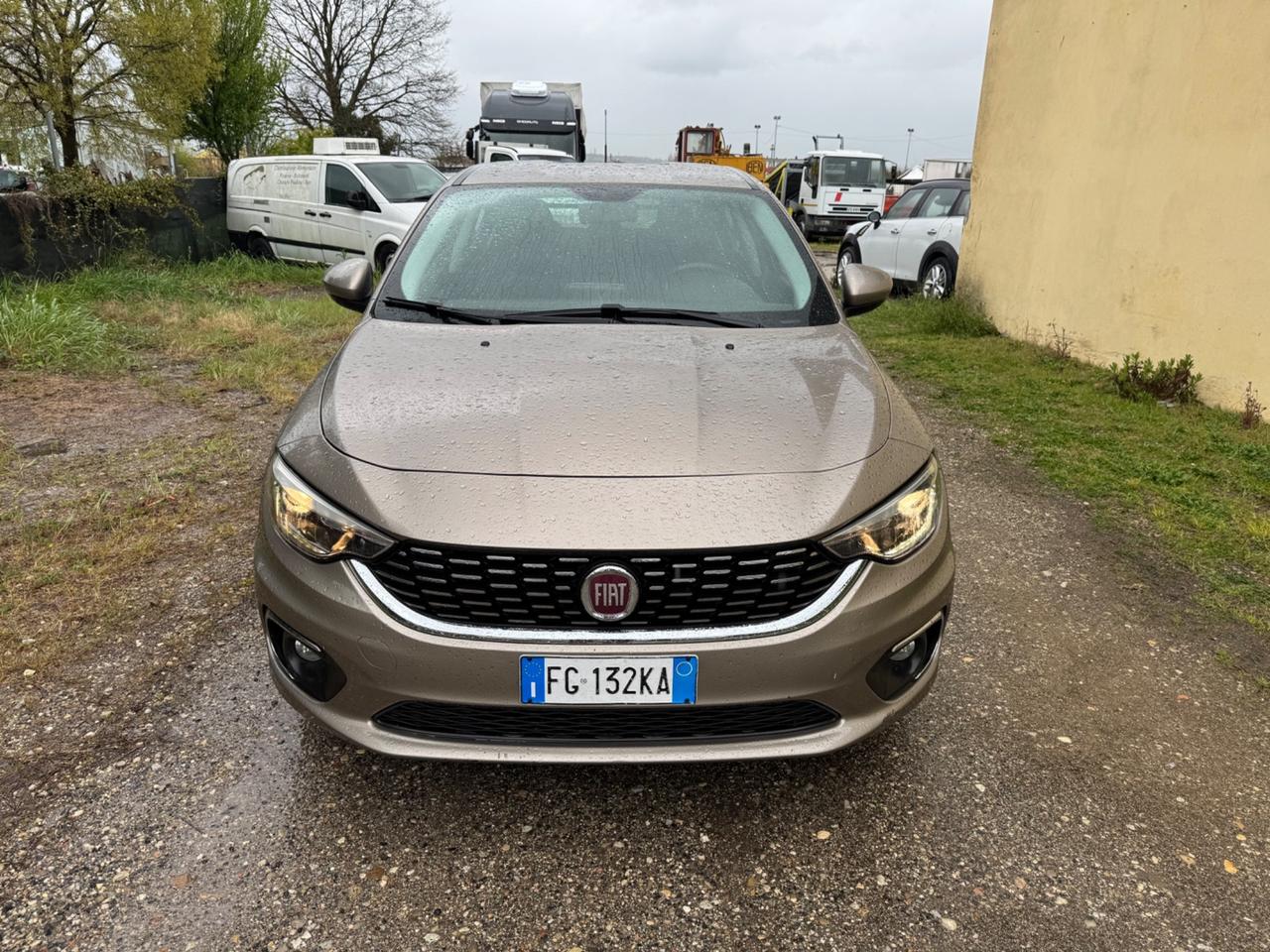 Fiat Tipo 5 porte sw MOTORE CONSUMA OLIO
