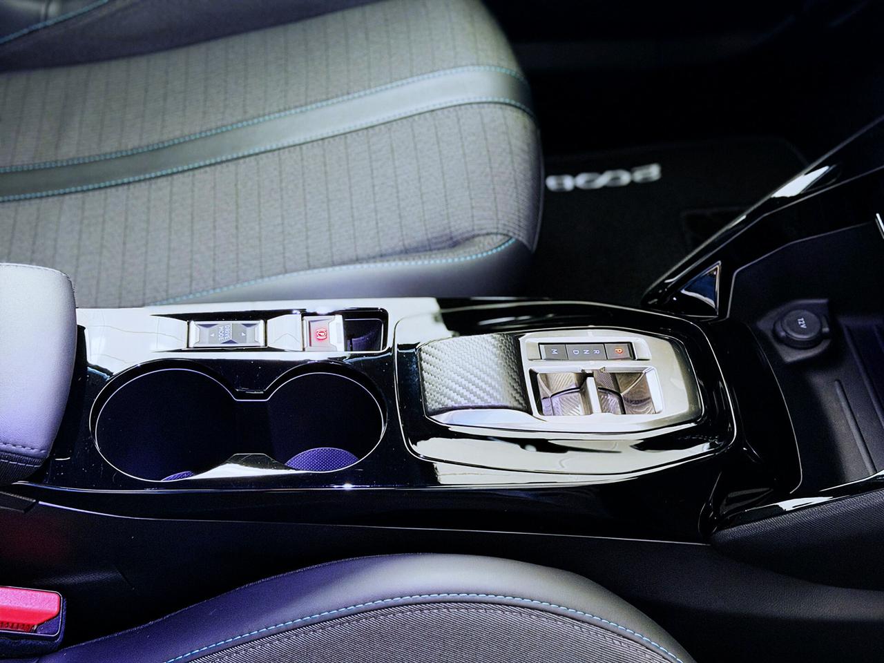 PEUGEOT 2008 Allure Navi - BlueHDi 130cv EAT8