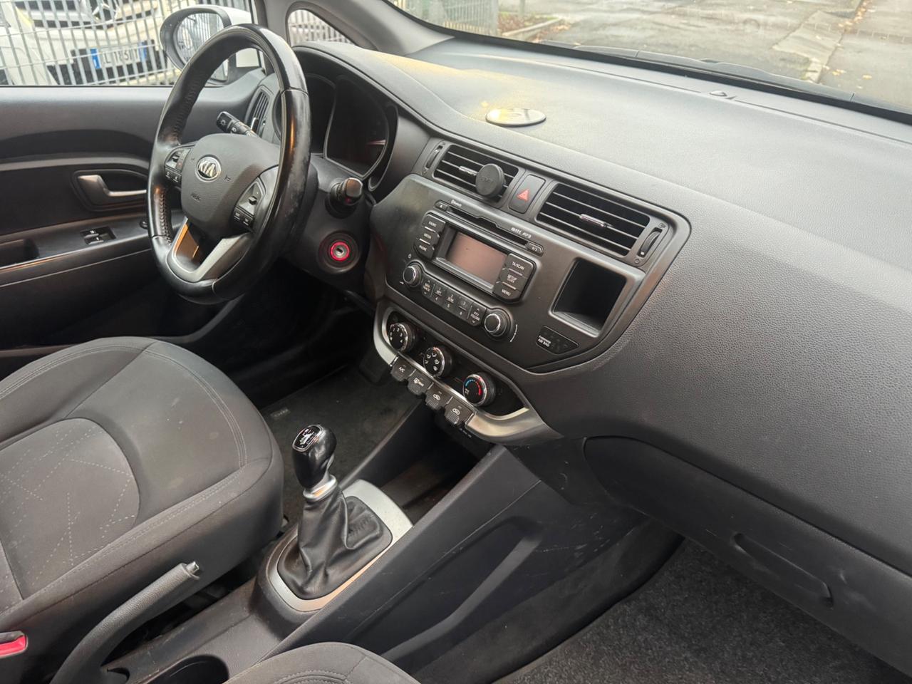 Kia Rio 1.1 CRDi 5p. neopaten garanzia 12 mesi