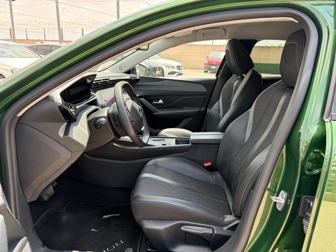 Peugeot 308 1.5 BlueHDi 130cv EAT8 Allure Pack