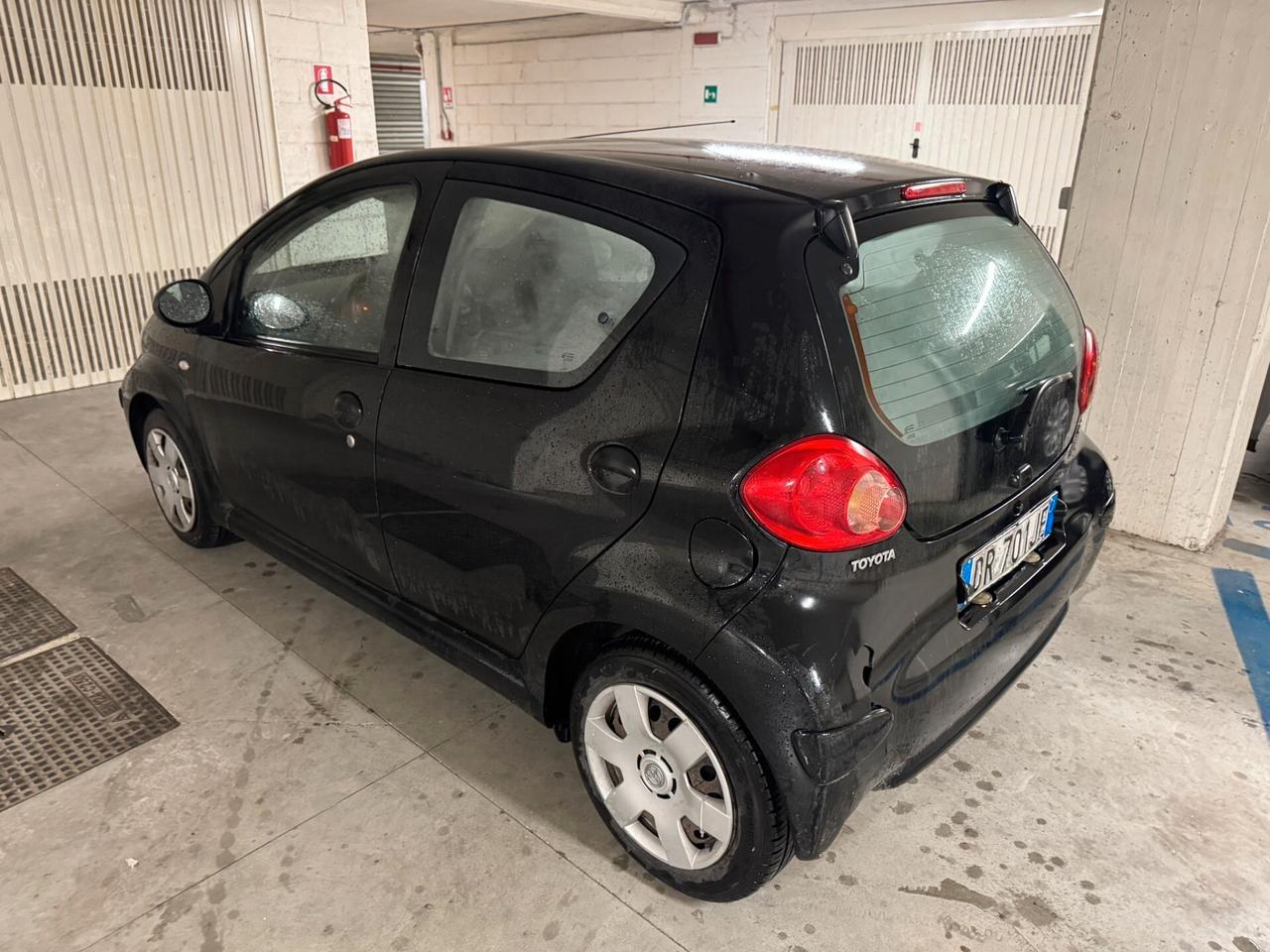 Toyota Aygo 1.0 12V VVT-i 5 porte Sol