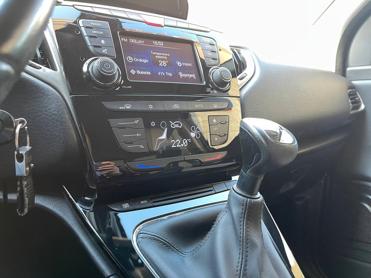 Lancia Ypsilon 0.9 TwinAir 85 CV Mya