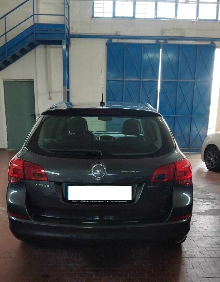 Opel Astra 1.7 CDTI 110CV Sports Tourer Cosmo