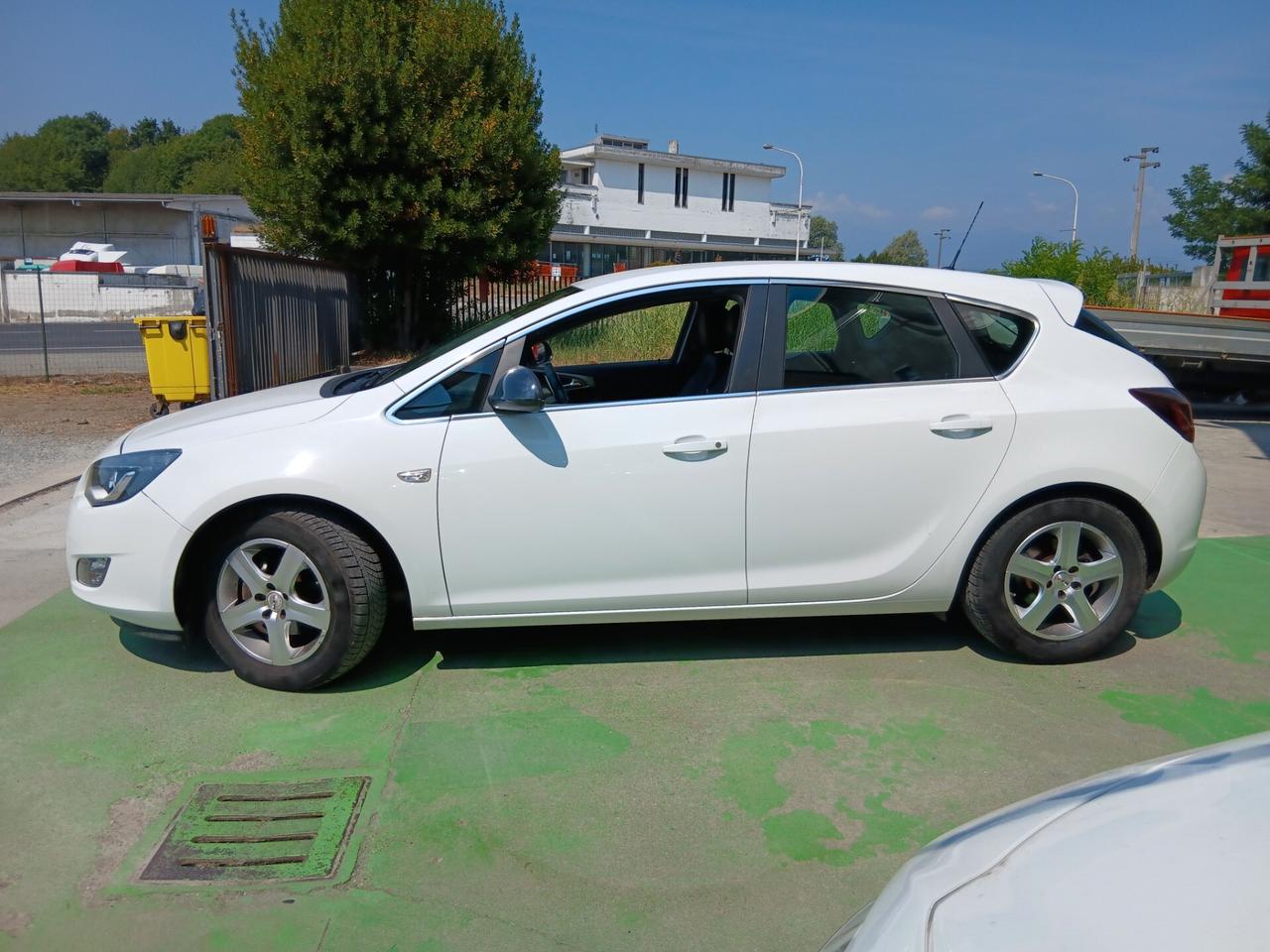 Opel Astra 1.4 Turbo 140CV 5 porte Cosmo