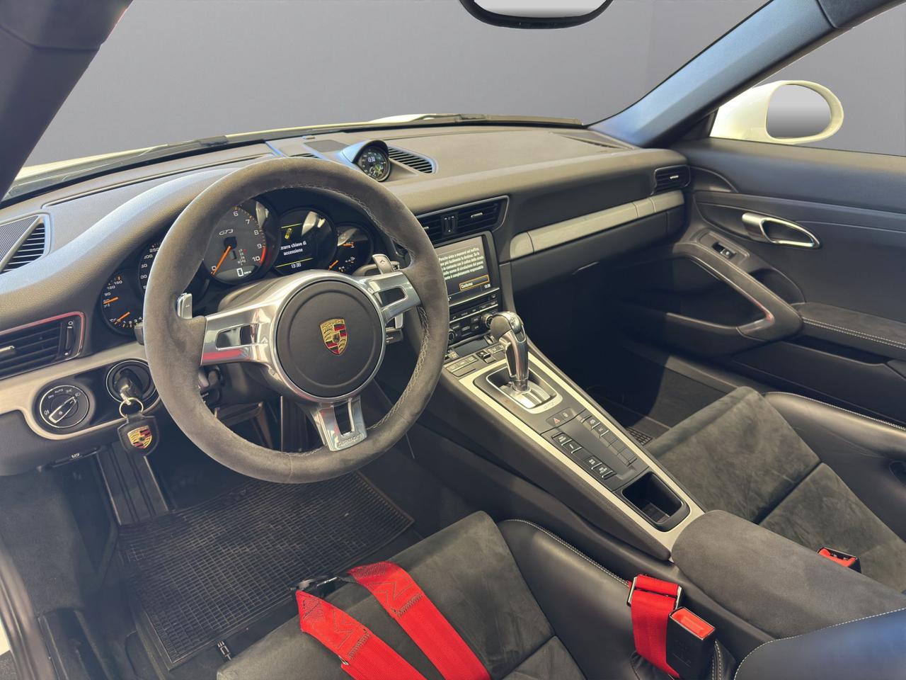 Porsche 911 Coupe 3.8 GT3