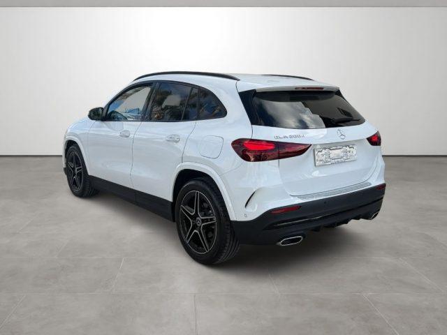 MERCEDES-BENZ GLA 200 Automatic AMG Line Premium