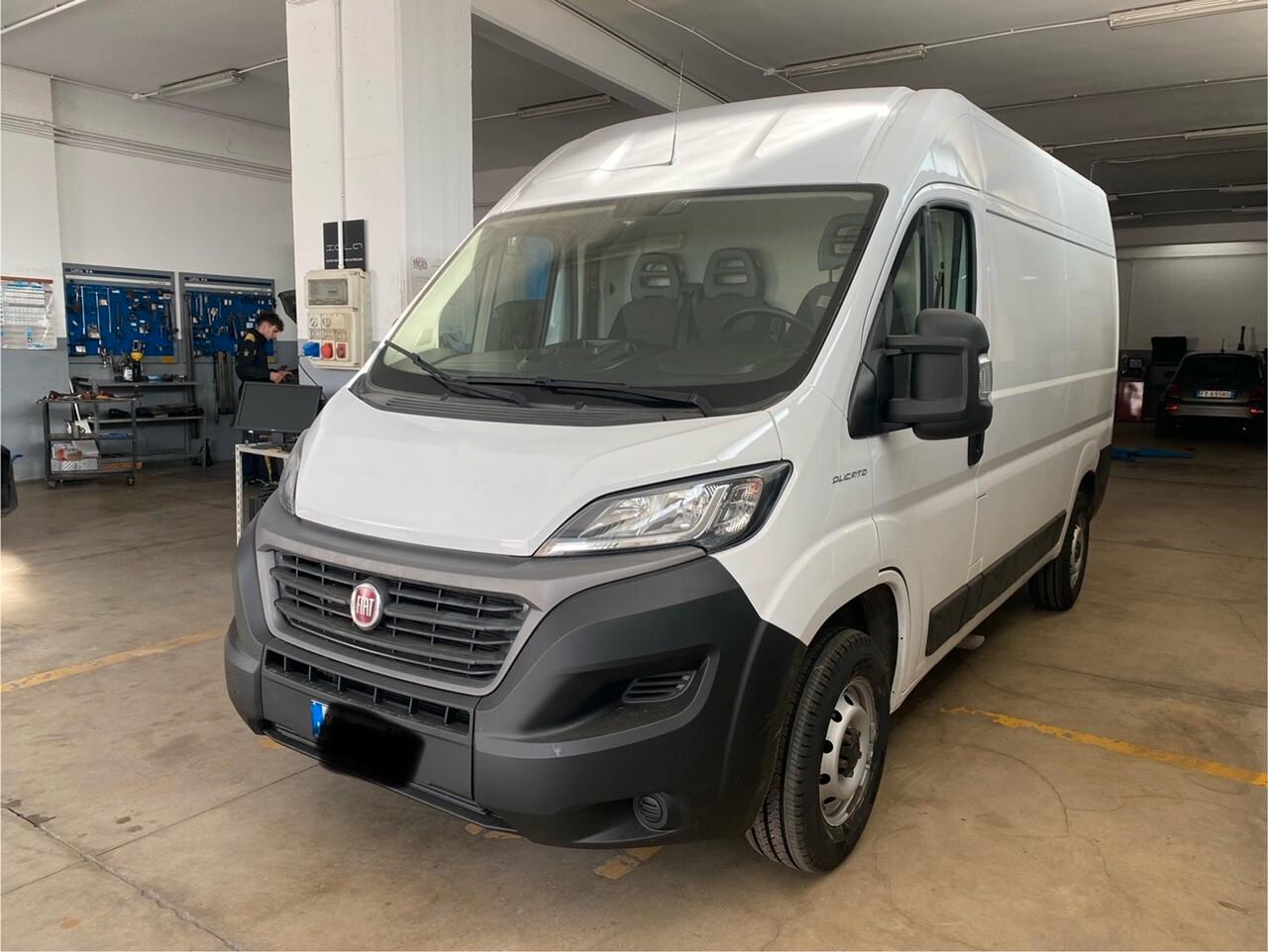 VENDITA AUTOCARRO: €17.000 IVA