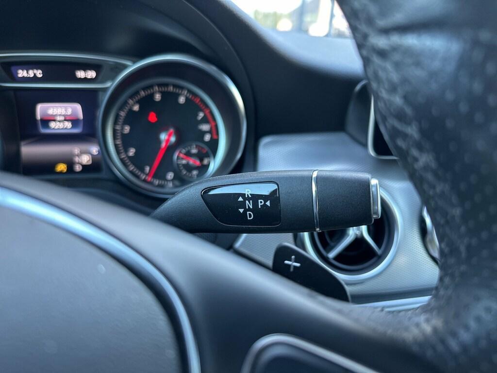 Mercedes GLA 180 180 Sport 7G-DCT