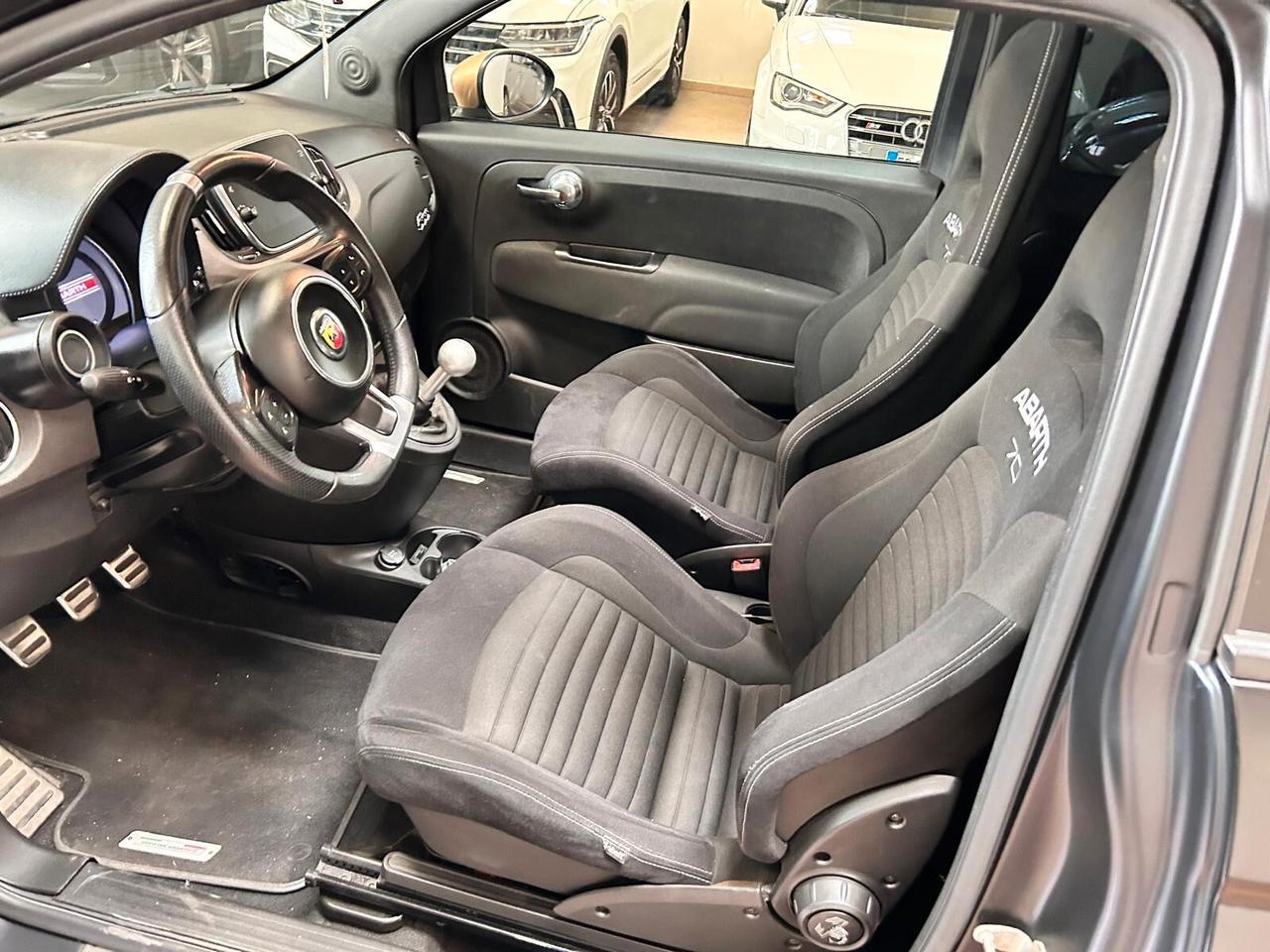 Abarth 595 1.4 Turbo T-Jet 165 CV Scorpioneoro