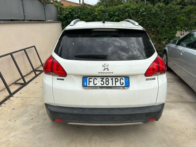 PEUGEOT 2008 BlueHDi 100 Allure