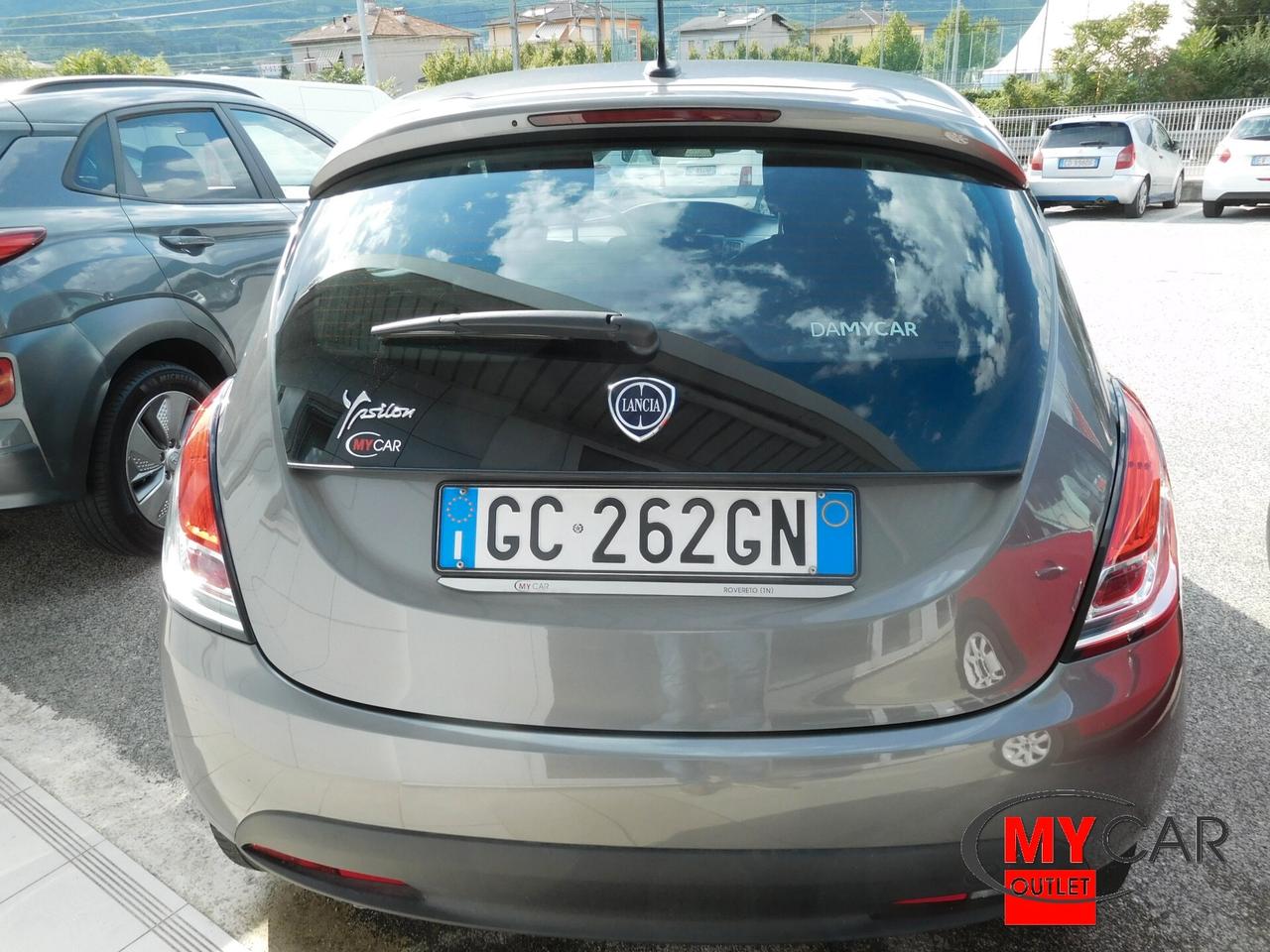 Lancia Ypsilon 1.2 69 CV 5 porte S&S Elefantino Blu