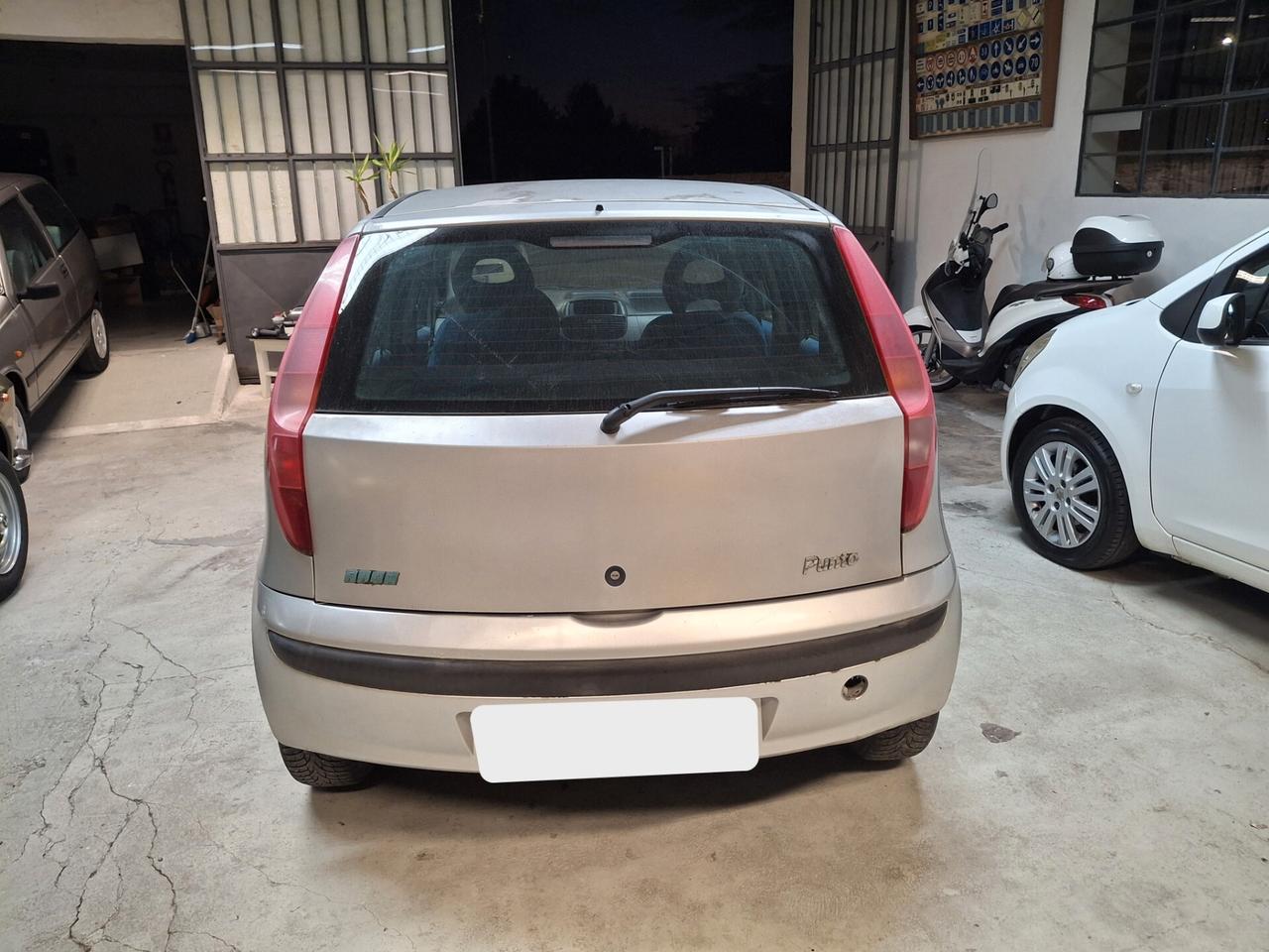 Fiat Punto 1.2i cat 5 porte ELX