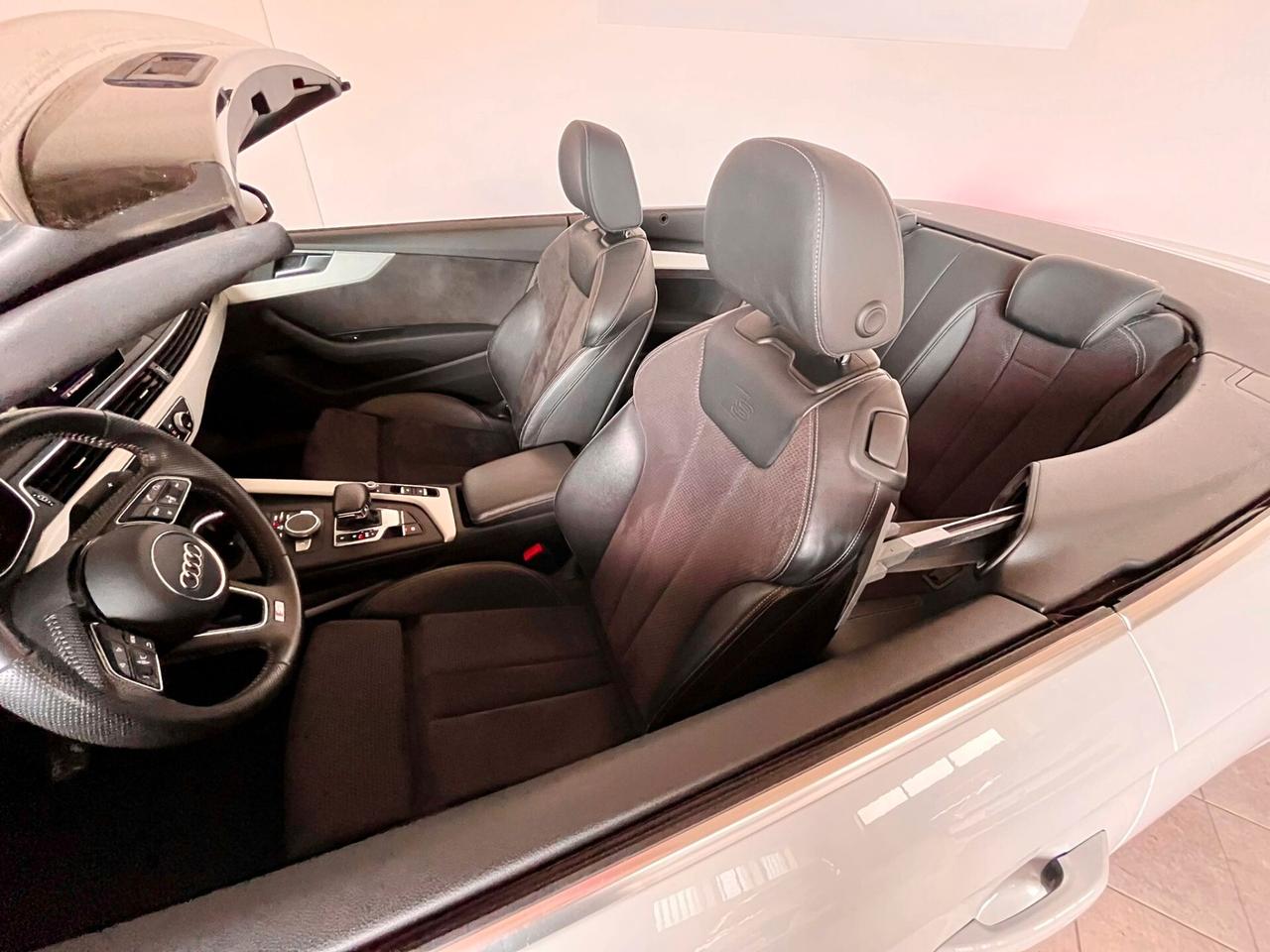 Audi A5 Cabrio 40 TDI S tronic Business