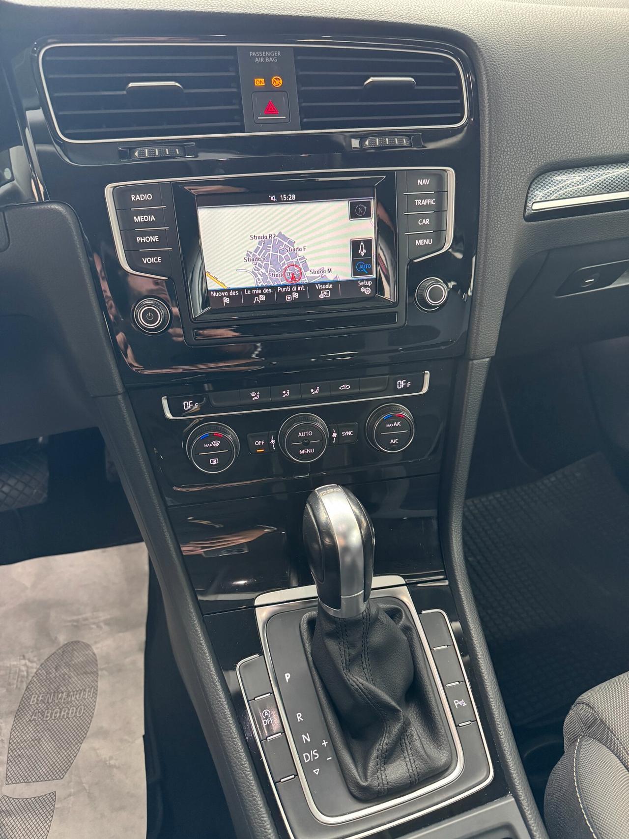 Volkswagen Golf Business 1.6 TDI DSG 5p. Highline BlueMotion Technology