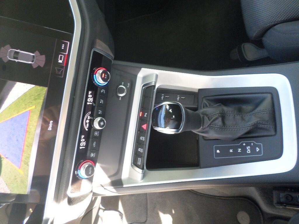Audi Q3 SPB 35 TFSI S line edition