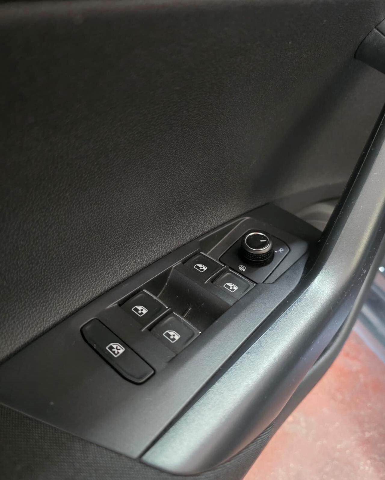 Volkswagen Polo Neopatentati