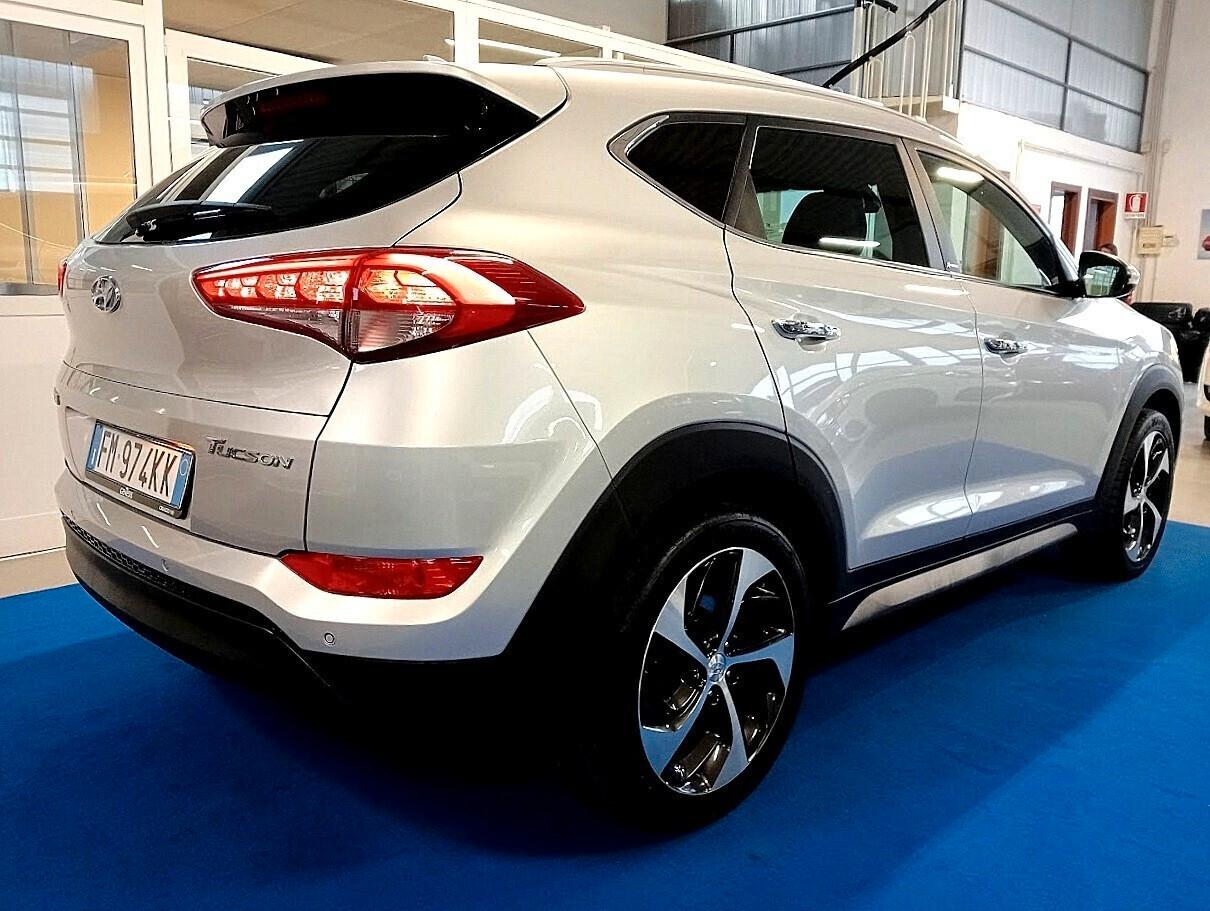 Hyundai TUCSON 1.7 CRDI XPOSSIBLE 19" CAMERA *CAMBIO NUOVO*