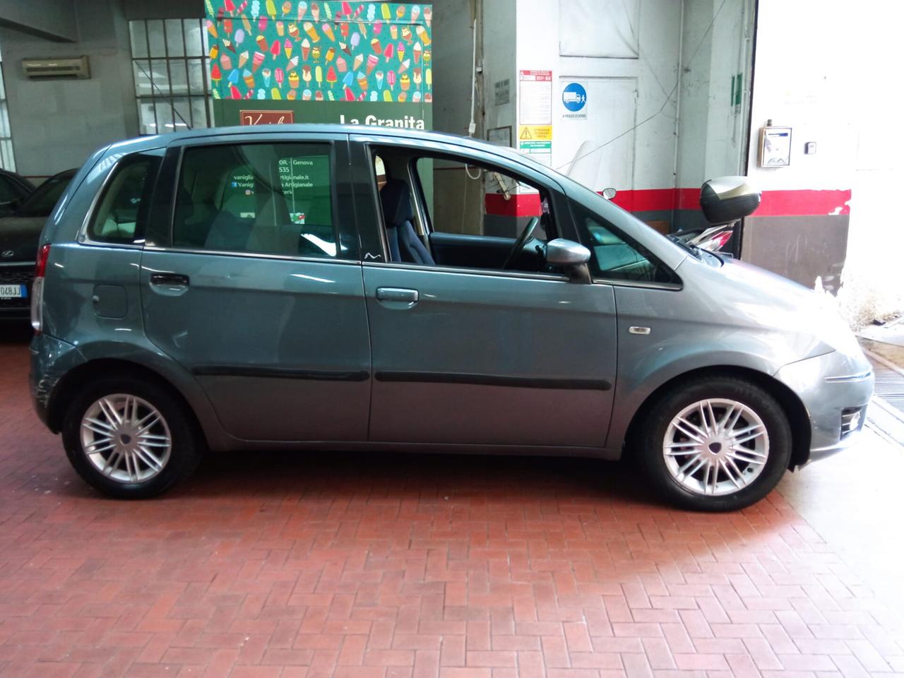 Lancia MUSA 1.4 16V Poltrona Frau