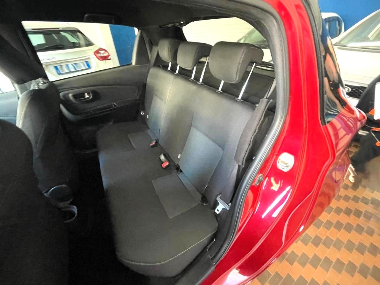 Toyota Yaris 1.0 5 porte Lounge