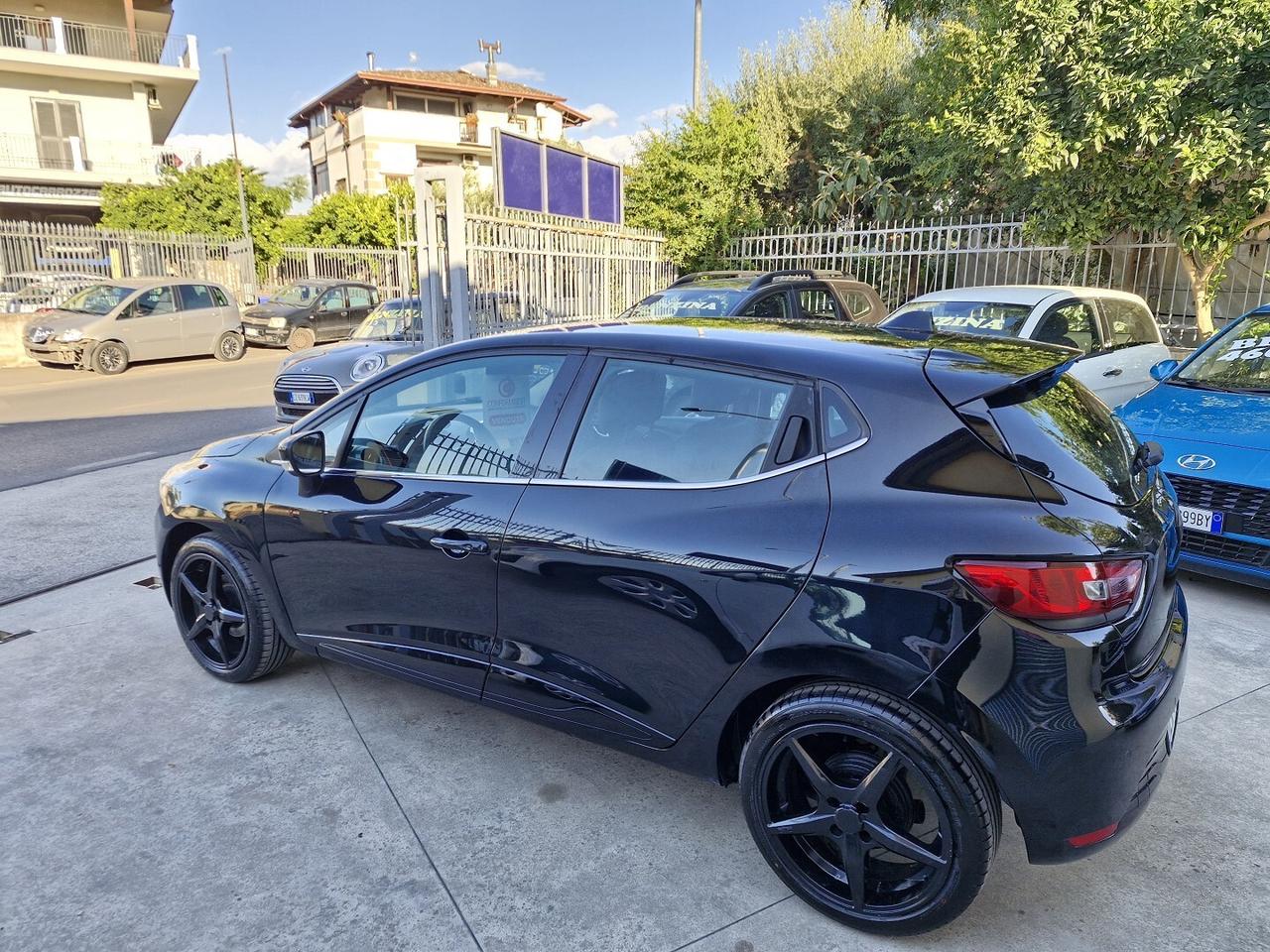 RENAULT CLIO 1.5 DIESEL 75CV C. NATIONAL 90000 KM