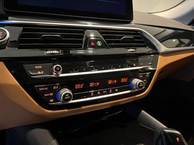 BMW 530 e xDrive Touring Business Plug-In