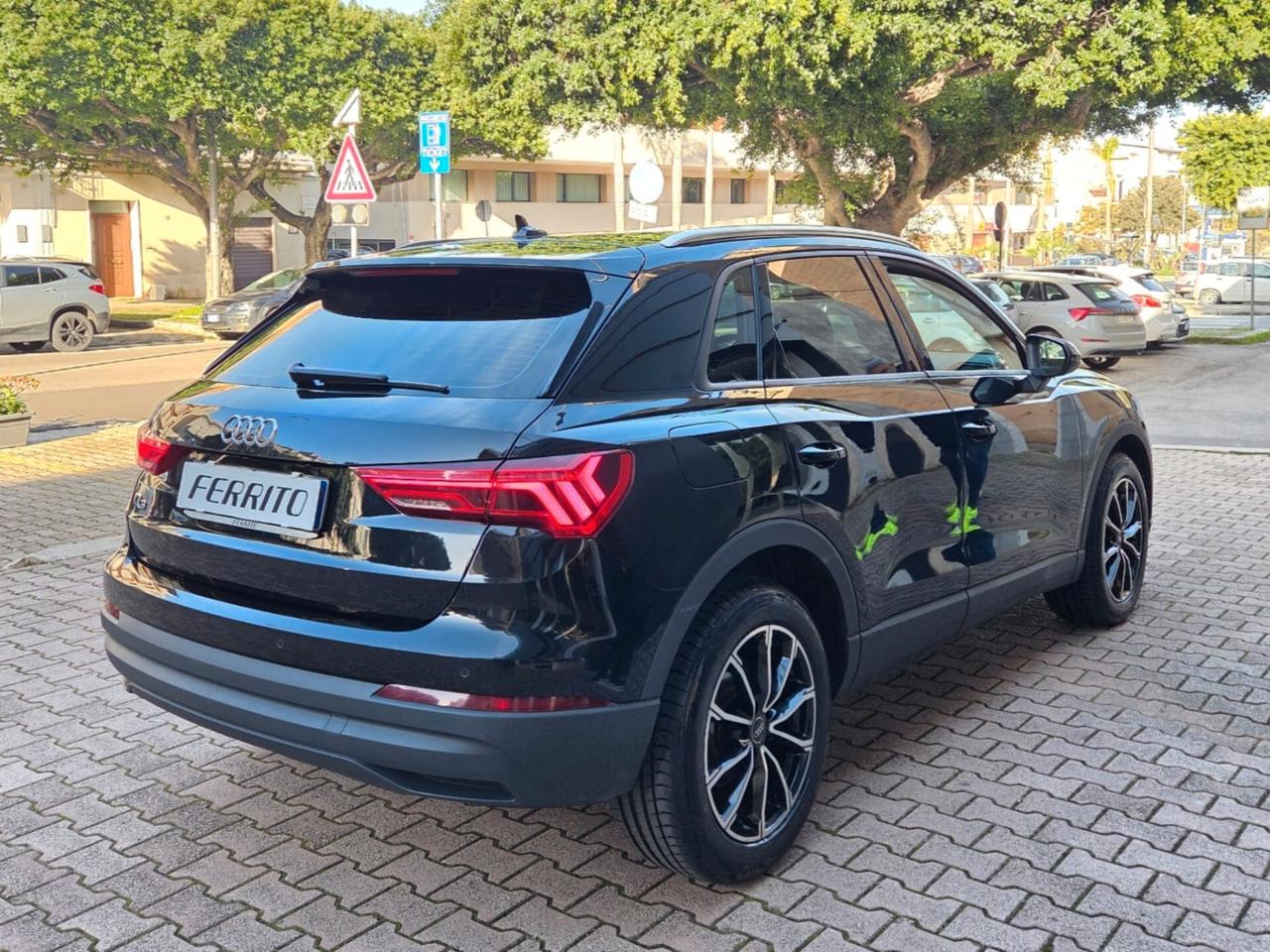 Audi Q3 35 TDI S tronic 150 cv Business