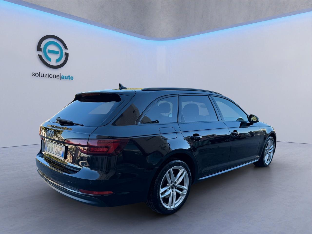 Audi A4 Avant 2.0 TDI 150 CV S-LINE