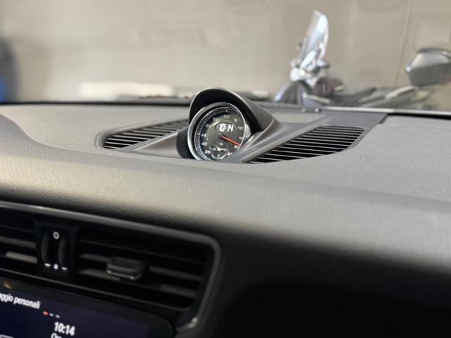 PORSCHE 911 3.0 Carrera 4 Coupé