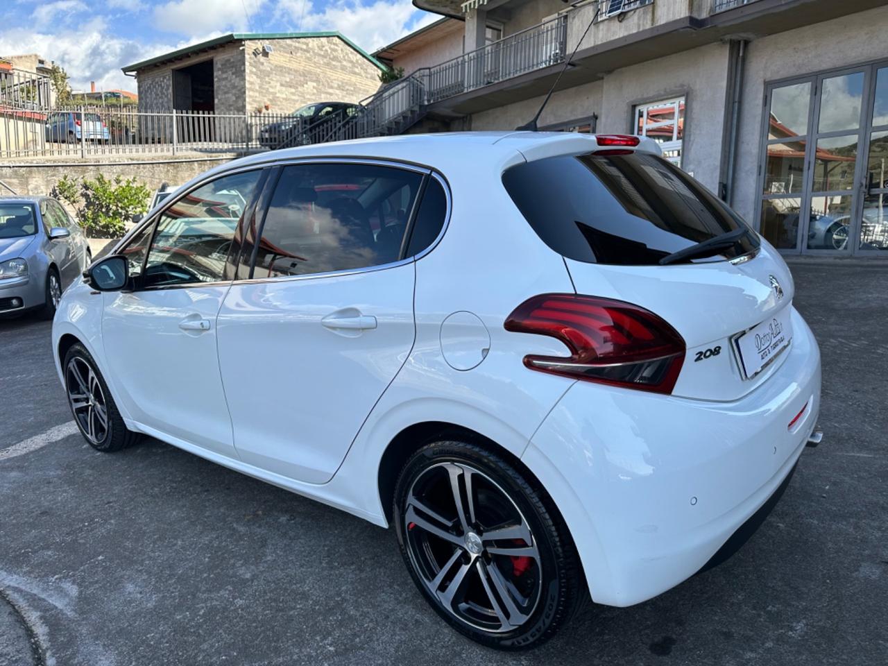 Peugeot 208 BlueHDi 100S&S 5 porte GT Line