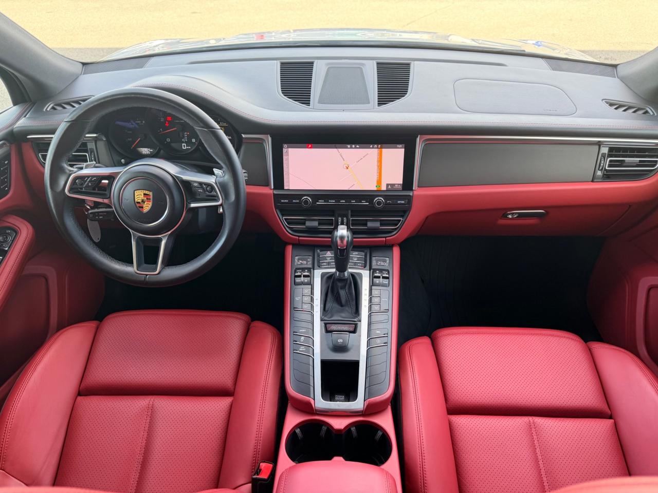 Porsche Macan 2.0 i 245cv white edition approved