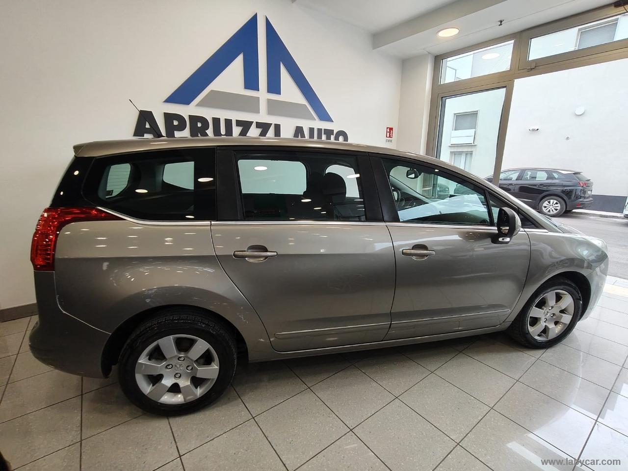 PEUGEOT 5008 1.6 HDI 16V BUSINESS FAP