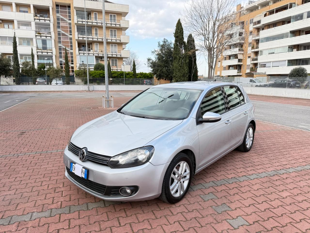 Volkswagen Golf VI 1.6 TDI DSG Highline