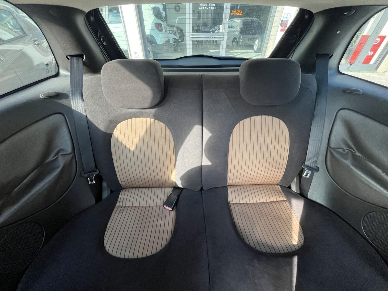 Lancia Ypsilon 1.3 MJT 75 CV Oro