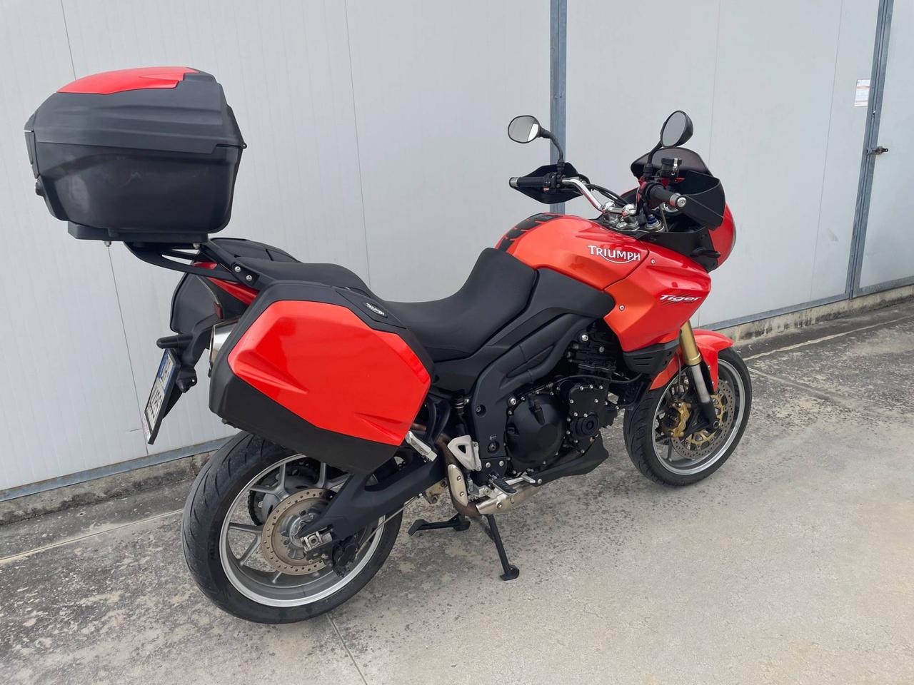 TRIUMPH Tiger - Tiger 1050