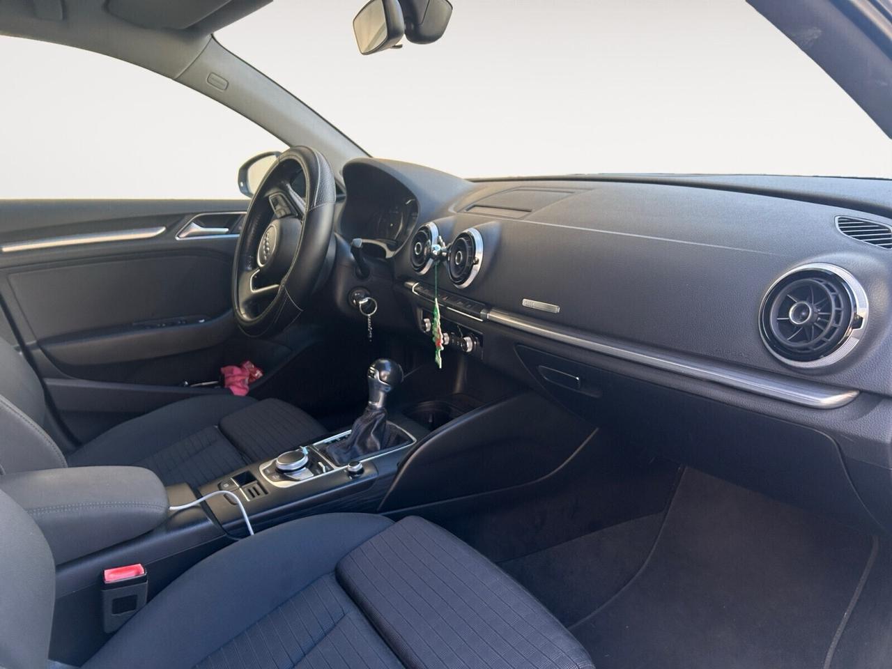 Audi A3 SPB 1.6 TDI 116 CV S tronic Sport