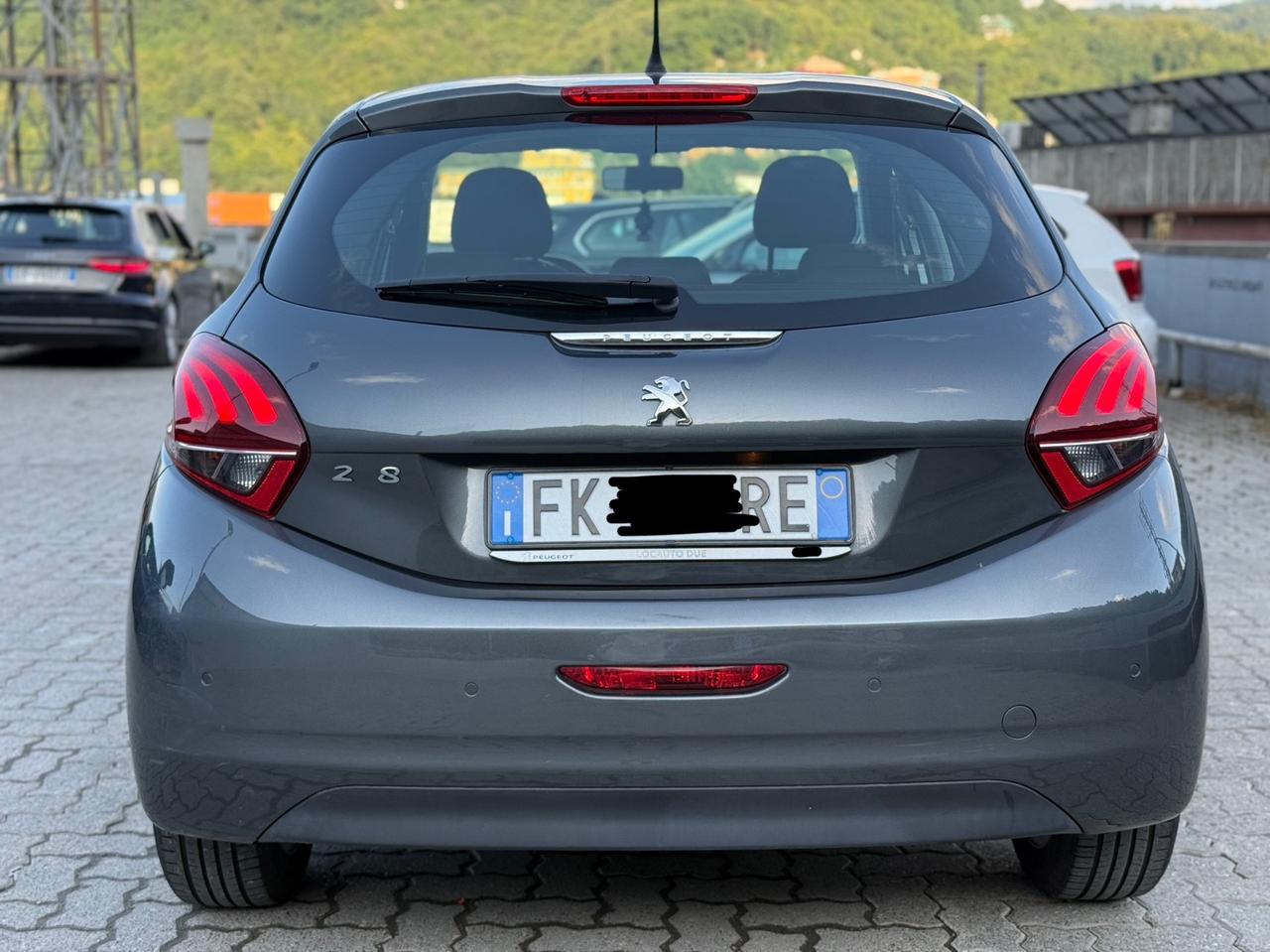 Peugeot 208 PureTech 82 3 porte Allure