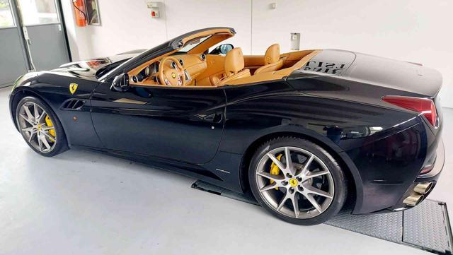 FERRARI California 13000km pari al nuovo IVA esposta