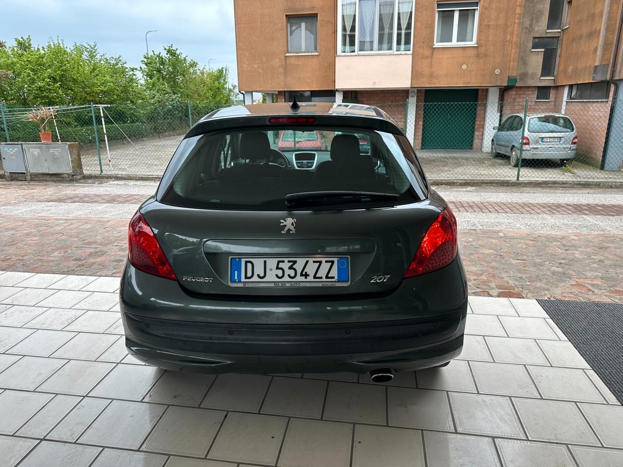 Peugeot 207 1.6 109CV aut. (12 RATE)