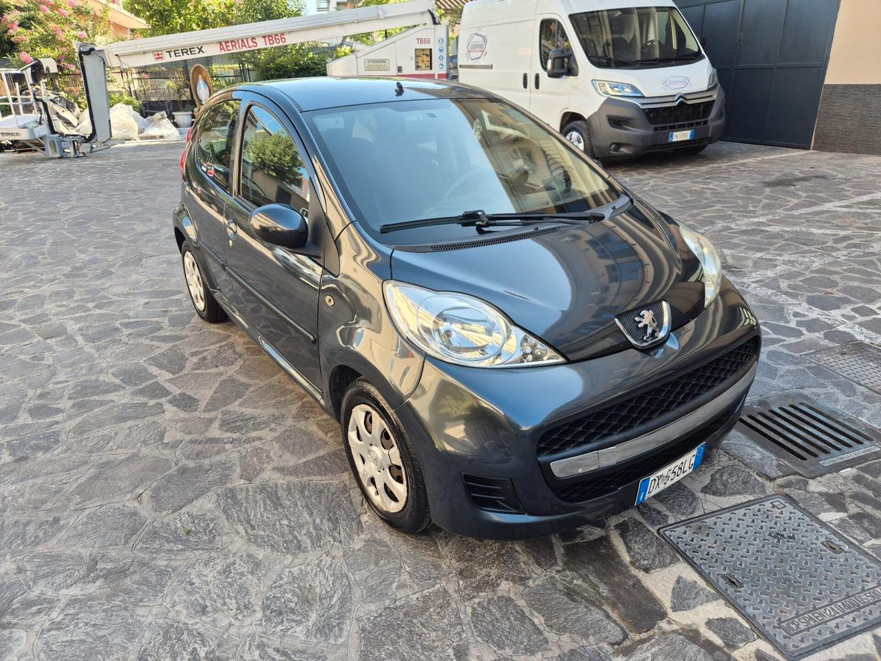 Peugeot 107 1.0 68CV 5p. Sweet Years