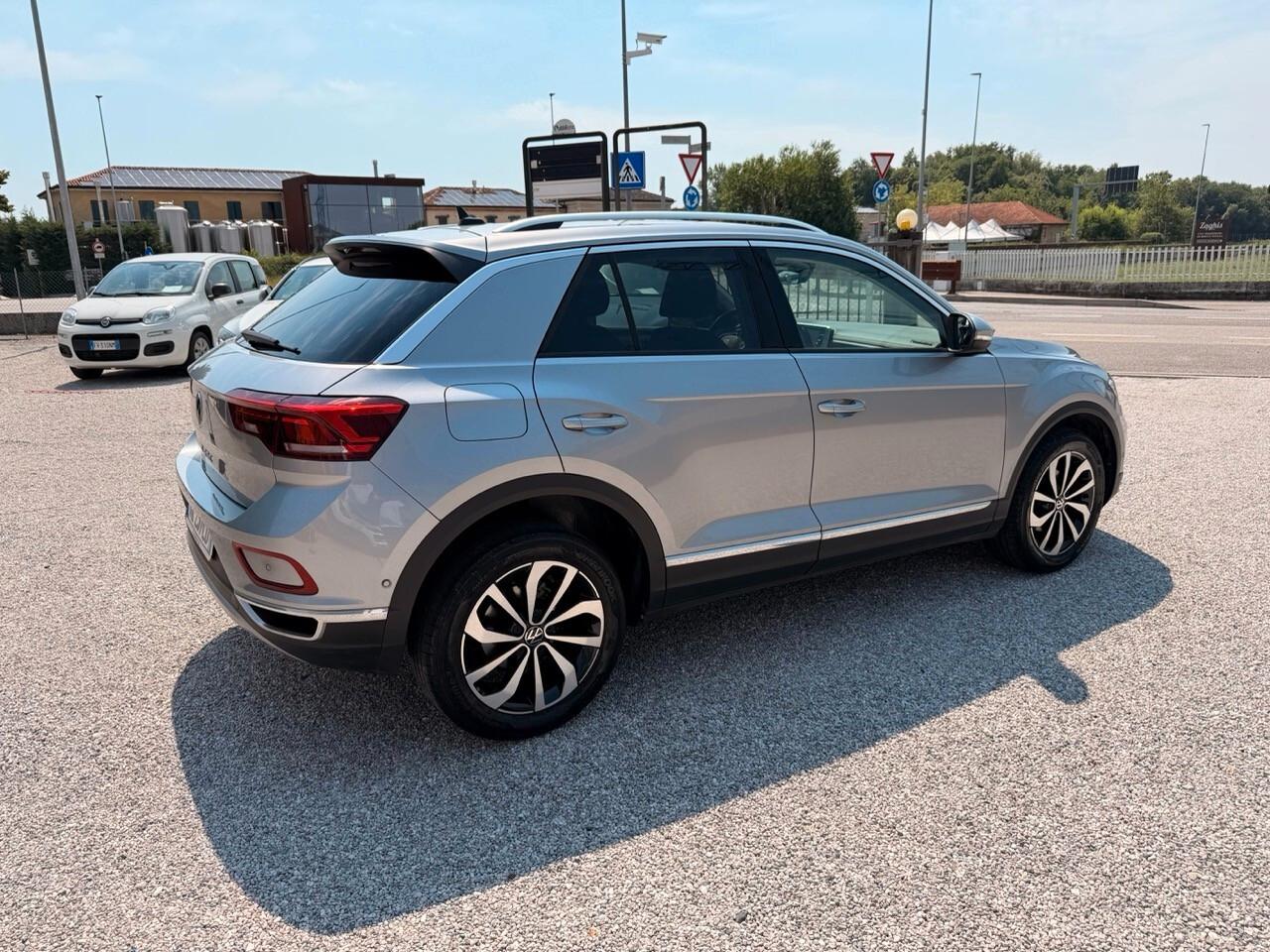 Volkswagen T-Roc 1.0 tsi Style 110cv - ok Neo Patentati