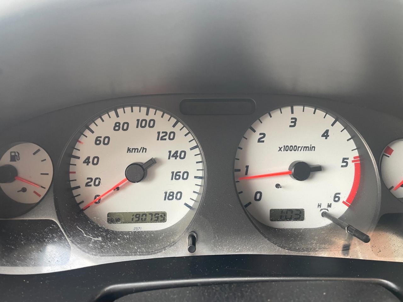 Nissan Navara 2.5 td doppia cabina