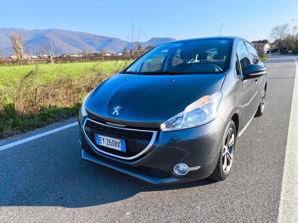 PEUGEOT 208 1,4 HDI ALLURE – OK NEOPATENTATI-