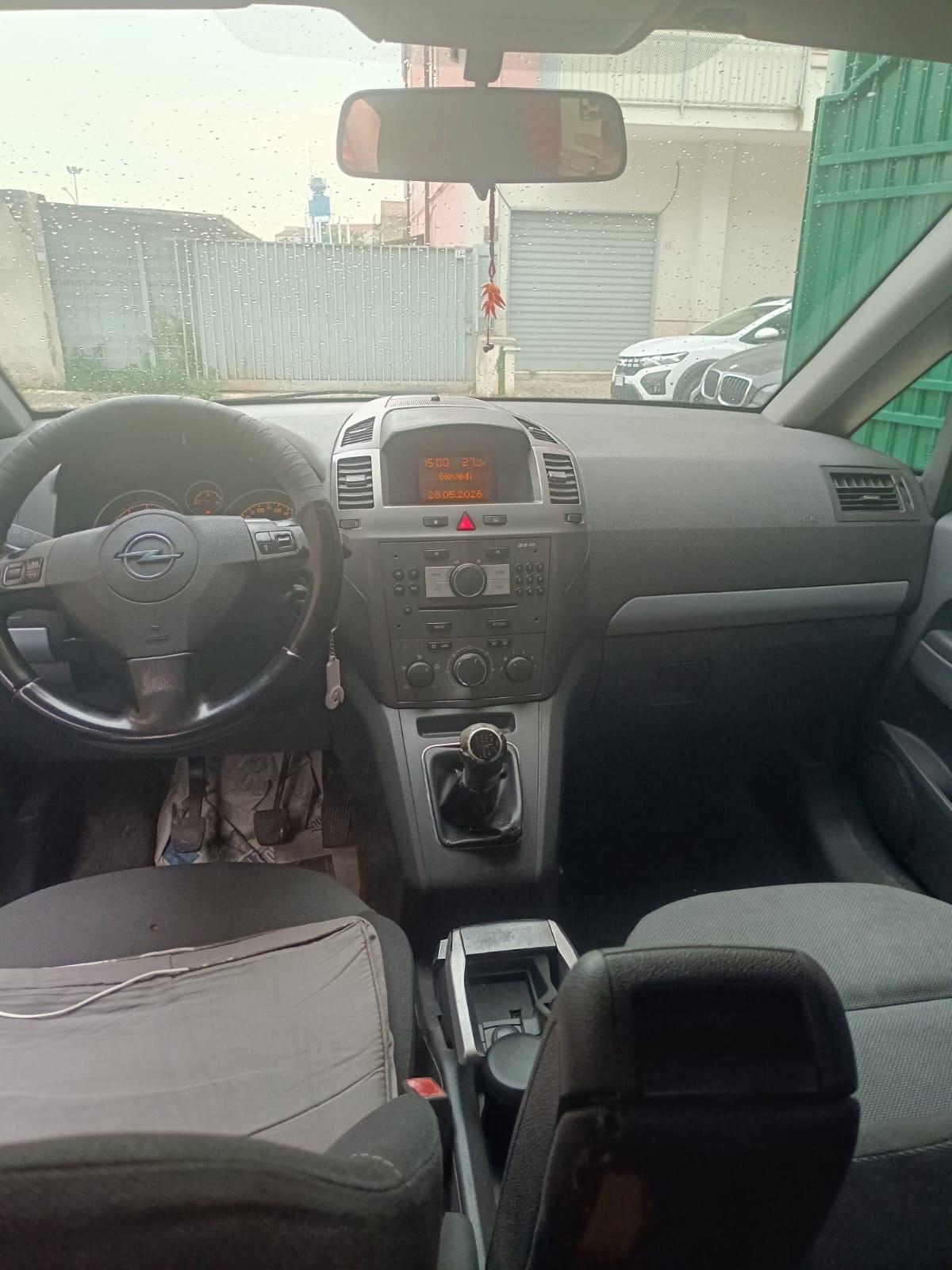 Opel Zafira 1.6 16V ecoM 94CV Cosmo