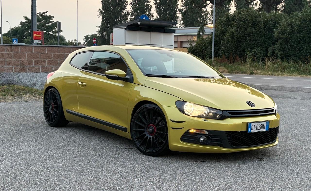 Volkswagen Scirocco 2.0 TFSI 200cv R-Line